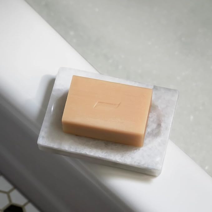 Caswell-Massey Oatmeal Castile Bar Soap for Men & Women, Unscented & Moisturizing Natural Soap Bar for All Skin Types, Made with Essential Oils & Plant-Based Formula for Face & Body, 6.4 oz