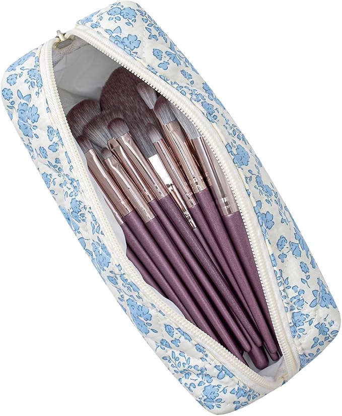 Cute Floral Cotton Makeup Brush Cosmetic Bag for Women, Travel Quilted Zipper Make Up Bag, Flowers Toiletry Organizer Case Kawaii Makeup Cosmetic Travel Cloth Pouch (Blue+Red Floral)
