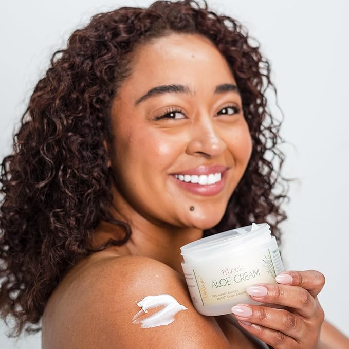 Deluvia Miracle Aloe Cream | Face & Body Moisturizer with Vitamin E & Organic Aloe Vera | Hydrating, Soothing for Dry Skin | Psoriasis, Eczema - 2 oz