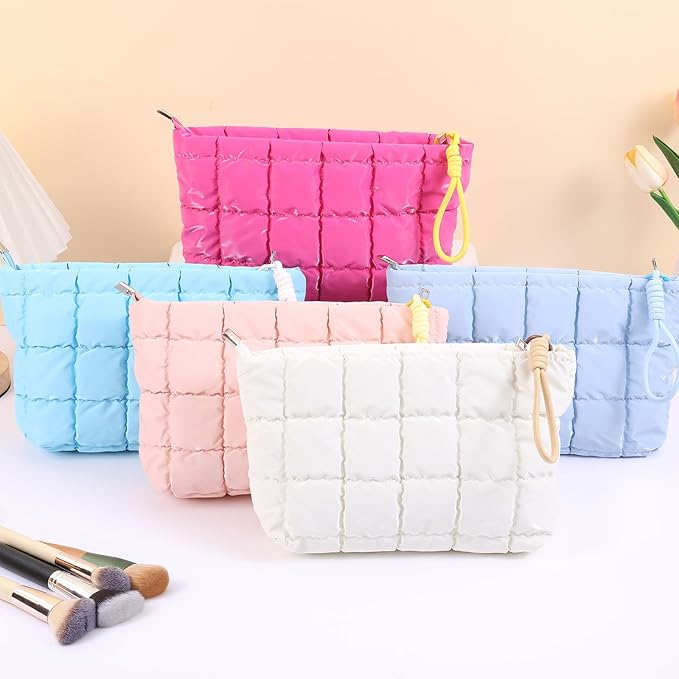 Puffer Quilted Makeup Bag Travel Cosmetic Bag Portable Puffy Checkered Toiletry Pouch Skincare Organizer Purse Pencil Case (Pink)