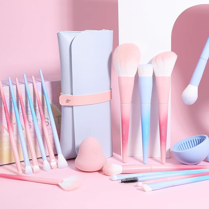 Docolor Makeup Brushes 16Pcs Makeup Brush Set with Makeup Bag Makeup Sponge & Brush Cleaning Pad Professional Face Powder Kabuki Foundation EyeShadow Concealers Brush Kit Gift Box Fantasy Series Ⅲ