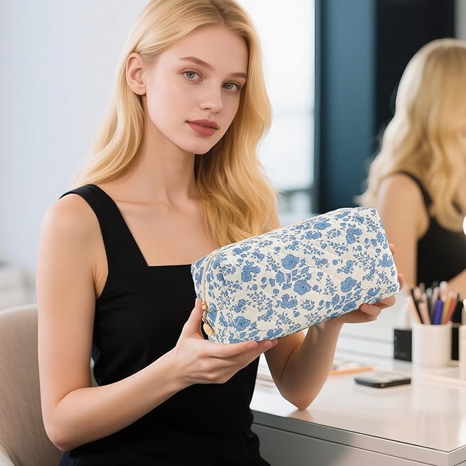 Makeup Bag Travel Toiletry Bag for Women, Small Cosmetic Bags Cute Quilted Cotton Makeup Pouch for Purse Emergency Bag for School Floral Pencil Case Accessory Bag, Blue