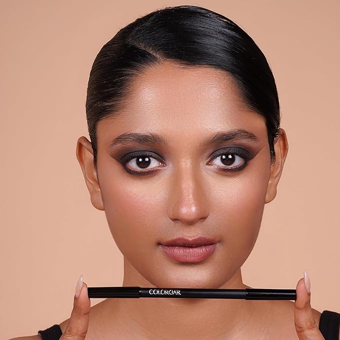 Colorbar Just Smoky Eye Pencil - Eyeliner Pencil with Built-in Smudger - Waterproof Formula - Matte Finish - 001 Just Black - 0.04 oz