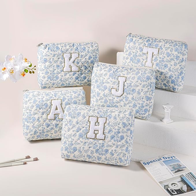 Alphabet Makeup Bag Cosmetic Bag for Women, Christmas Gifts for Age 11-18, Personalized Floral Coquette Travel Bag, Trendy Stuff Zipper Make Up Pouch Organizer Bag (Blue Floral A)