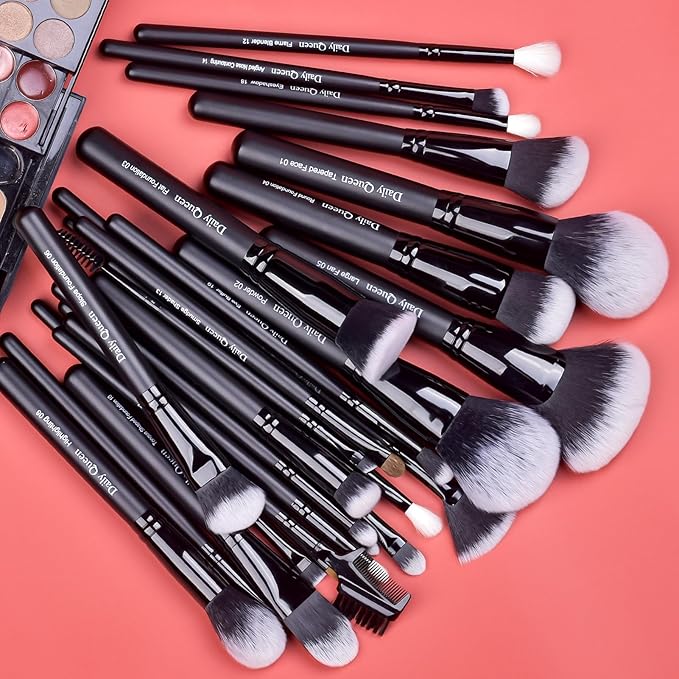 29pcs Black Professional Makeup Brush Set Kabuki Powder Concealers Eye shadows Blush Eyeliner Eyebrow Contour Eye blending Brushes (29pcs brush)
